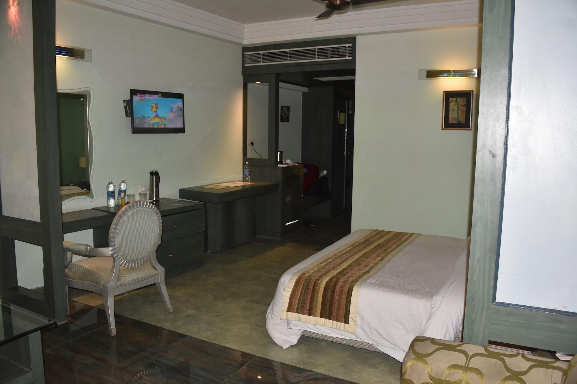 K C Residency Vaishnodevi Hotel Katra  Ngoại thất bức ảnh