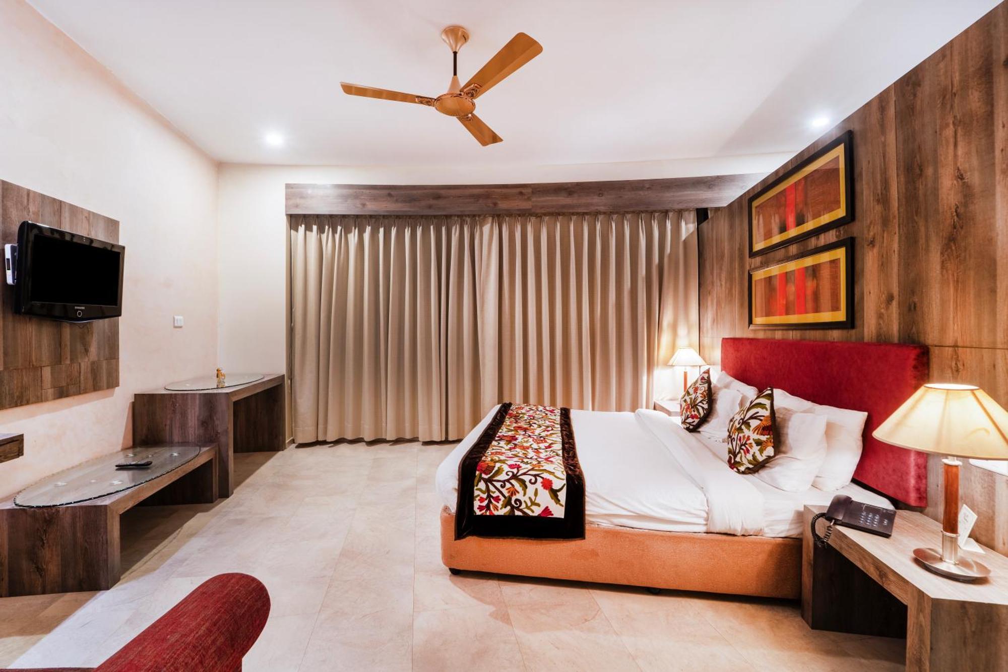 K C Residency Vaishnodevi Hotel Katra  Ngoại thất bức ảnh